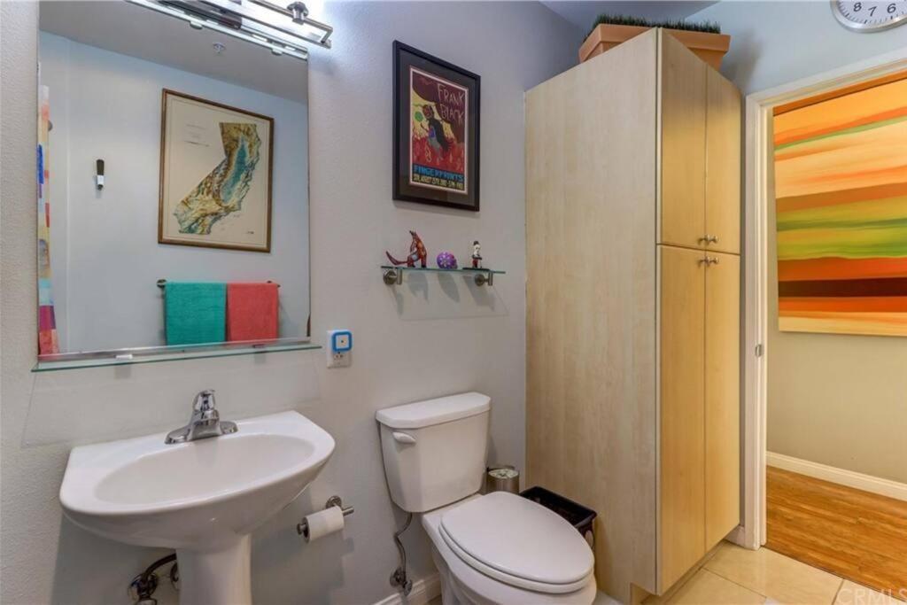 'לונג ביץ A Corner Unit With Ocean Views From Every Room מראה חיצוני תמונה